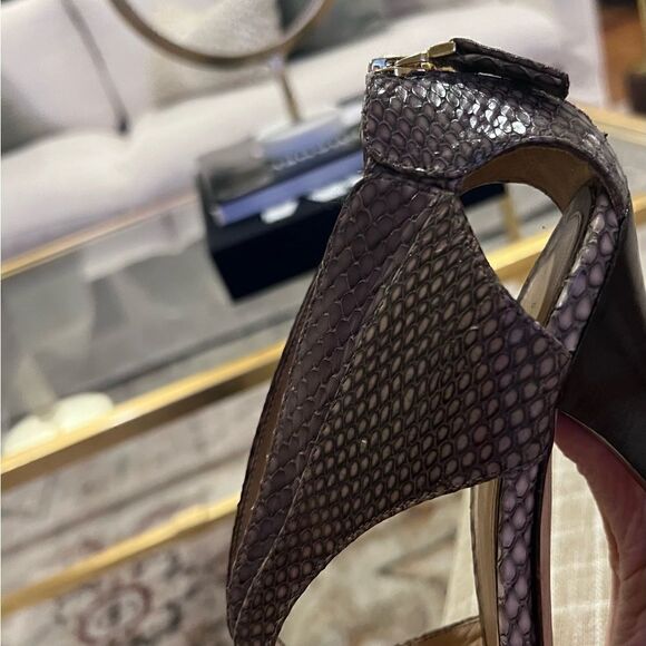 Fendi platform peep toe booties size 6.5 (37) - Picture 16 of 16